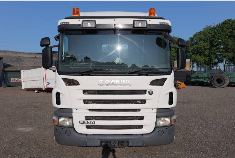 Scania P 230 Euro 5 6x2*4 TOP!! Retarder right hand steer - Caminhão chassi: foto 3 Scania P 230 Euro 5 6x2*4 TOP!! Retarder right hand steer - Caminhão chassi: foto 3