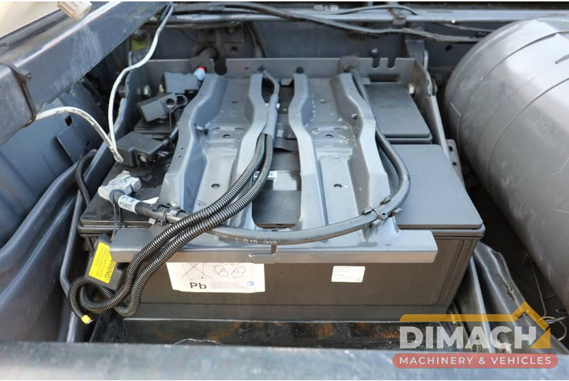 Caminhão chassi Scania P230 P 230 Euro 5 6x2*4 TOP!! Retarder right hand steer: foto 20 Caminhão chassi Scania P230 P 230 Euro 5 6x2*4 TOP!! Retarder right hand steer: foto 20