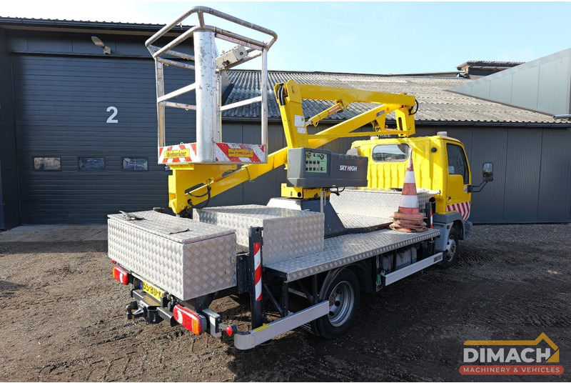 Nissan Cabstar E Sky high autohoogwerker 12meter elektrisch bedienbaar. manbak capaciteit 215kilo - Veículo comercial: foto 2 Nissan Cabstar E Sky high autohoogwerker 12meter elektrisch bedienbaar. manbak capaciteit 215kilo - Veículo comercial: foto 2