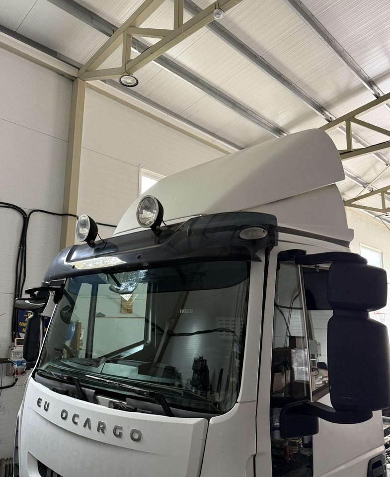 Iveco Spoileris - Peça de reposição de Caminhão: foto 2 Iveco Spoileris - Peça de reposição de Caminhão: foto 2