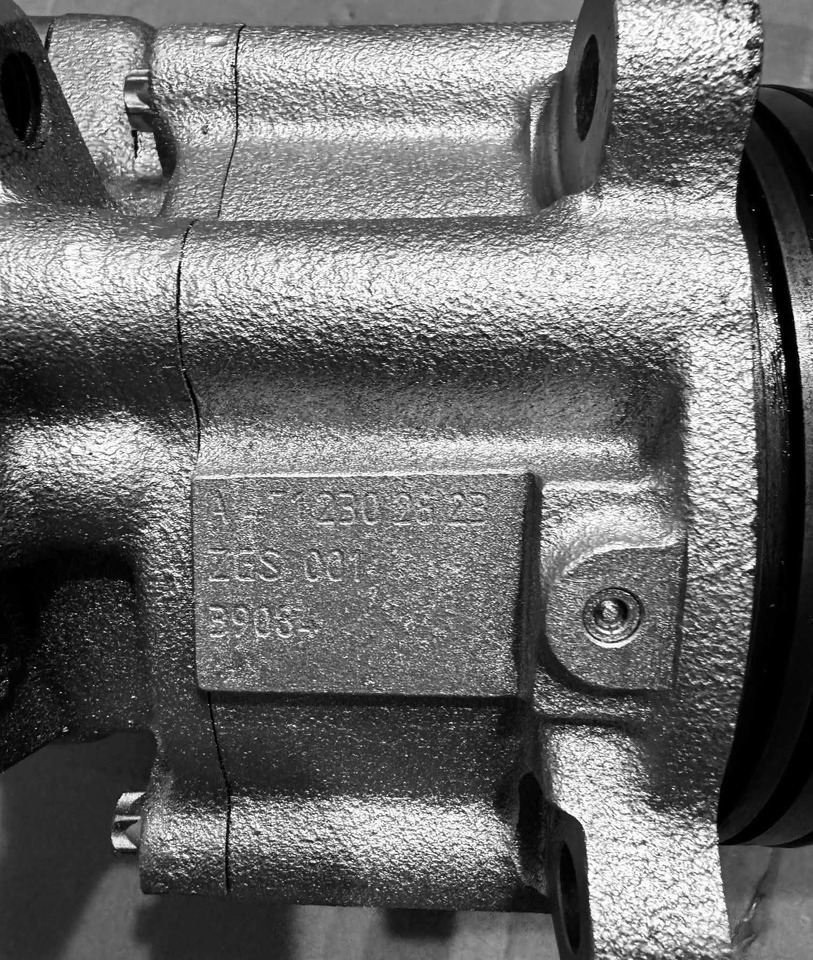 Mercedes PRZYSTAWKA odbioru mocy PTO pompy hydrauliki Setra Class 470 - Motor: foto 5 Mercedes PRZYSTAWKA odbioru mocy PTO pompy hydrauliki Setra Class 470 - Motor: foto 5