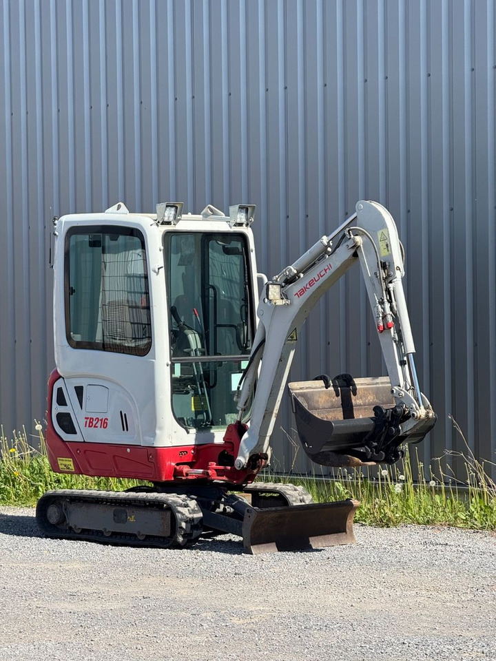 Takeuchi TB216 - Mini escavadeira: foto 2 Takeuchi TB216 - Mini escavadeira: foto 2