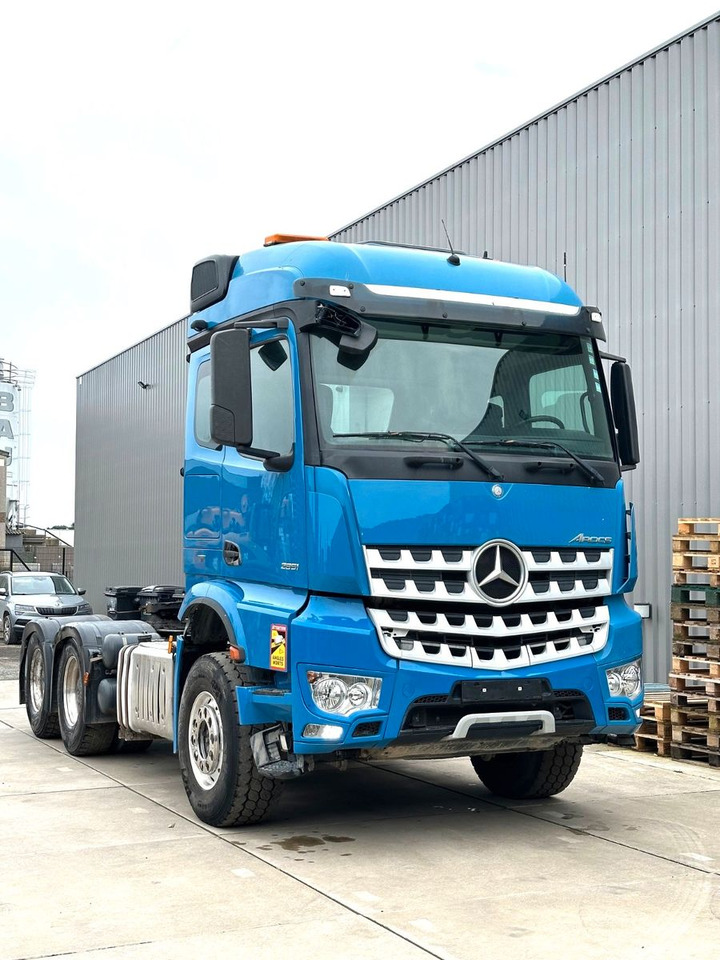 Mercedes-Benz Arocs 2851/6x4/ Kipphydraulik - Tractor: foto 1 Mercedes-Benz Arocs 2851/6x4/ Kipphydraulik - Tractor: foto 1