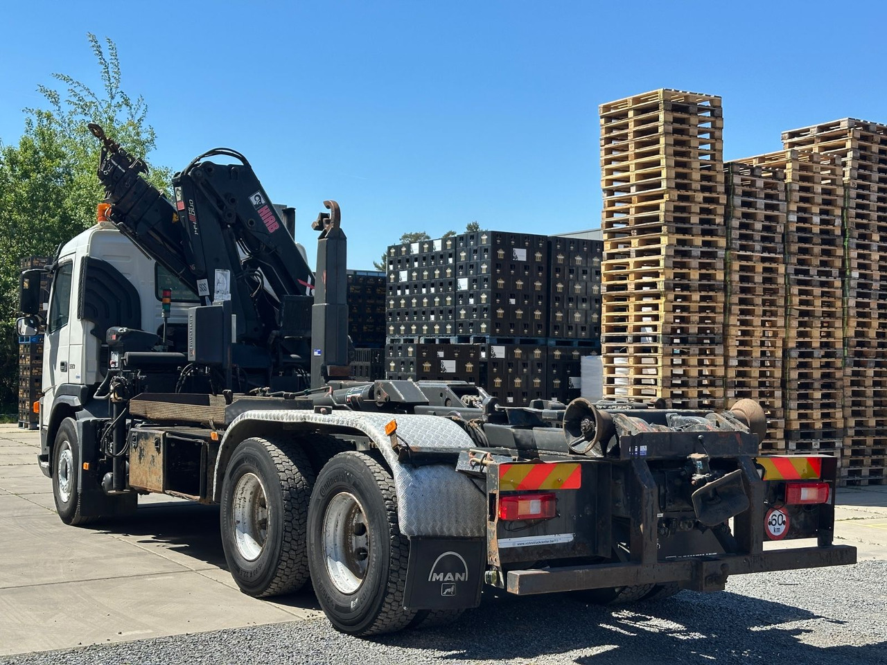 Volvo FM12 380 Hiab 144E-3 - Caminhão polibenne: foto 5 Volvo FM12 380 Hiab 144E-3 - Caminhão polibenne: foto 5