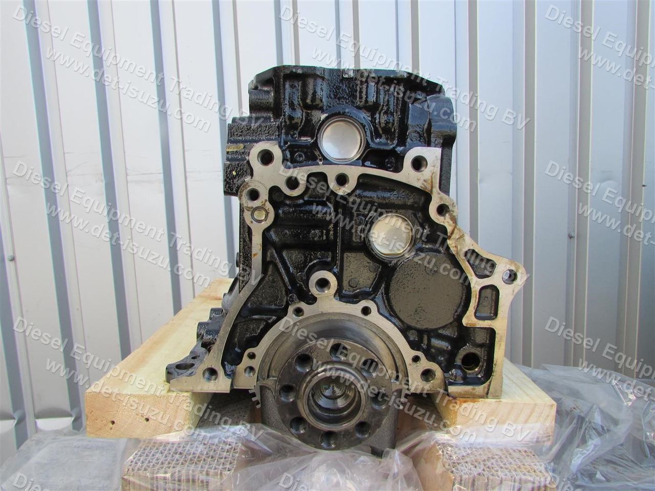 Isuzu **NEW** Short Block 4JJ1 4HK1 6HK1 - Bloco do motor de Escavadeira: foto 3 Isuzu **NEW** Short Block 4JJ1 4HK1 6HK1 - Bloco do motor de Escavadeira: foto 3
