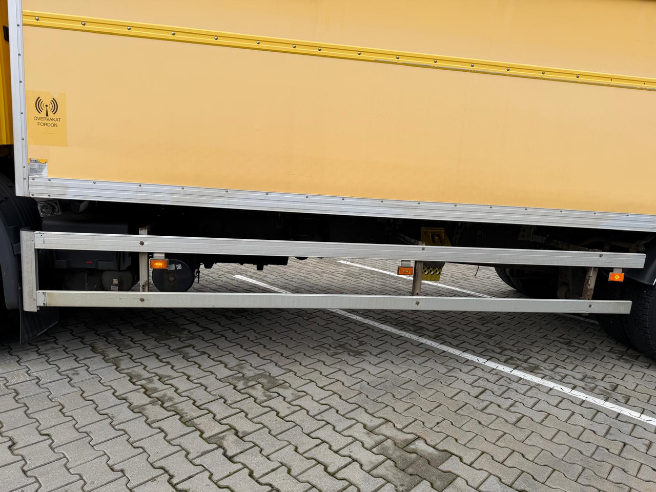 SCANIA P230 - Caminhão furgão: foto 4 SCANIA P230 - Caminhão furgão: foto 4