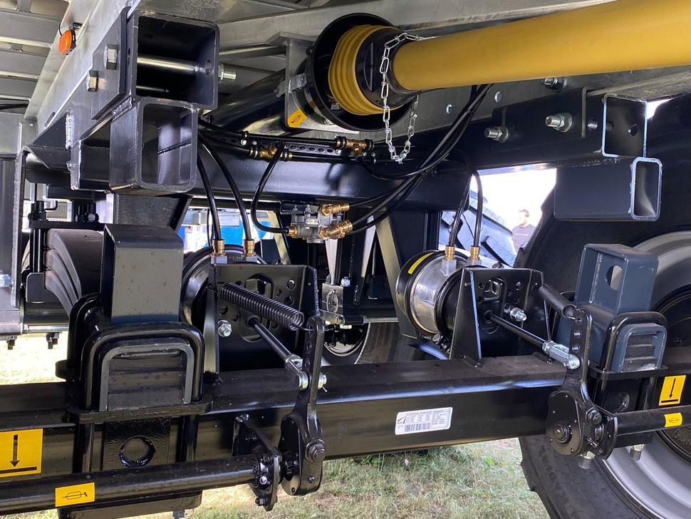 Espalhador de estrume nuevo Auto-Agro Miststreuer / Manure spreader / Epandeur à fumier / Rimorchio spandiconcime / Разбрасыватель органических удобрений / Rozrzutnik obornika Tandem N268: foto 14