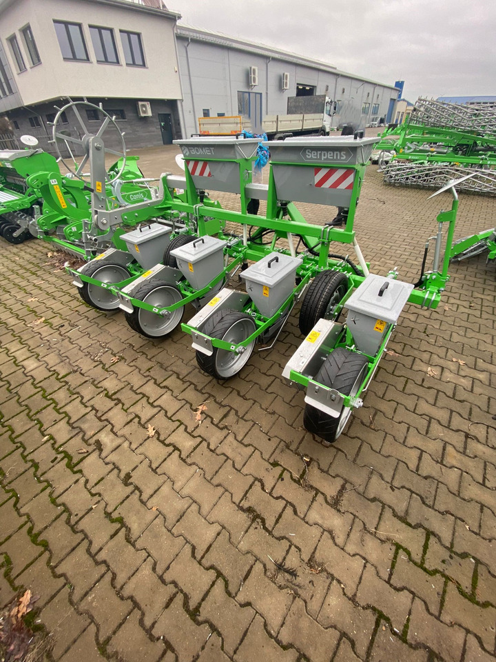 BOMET Precision seeder / Semoir de précision / Siewnik punktowy - Semeadora de precisão: foto 2 BOMET Precision seeder / Semoir de précision / Siewnik punktowy - Semeadora de precisão: foto 2
