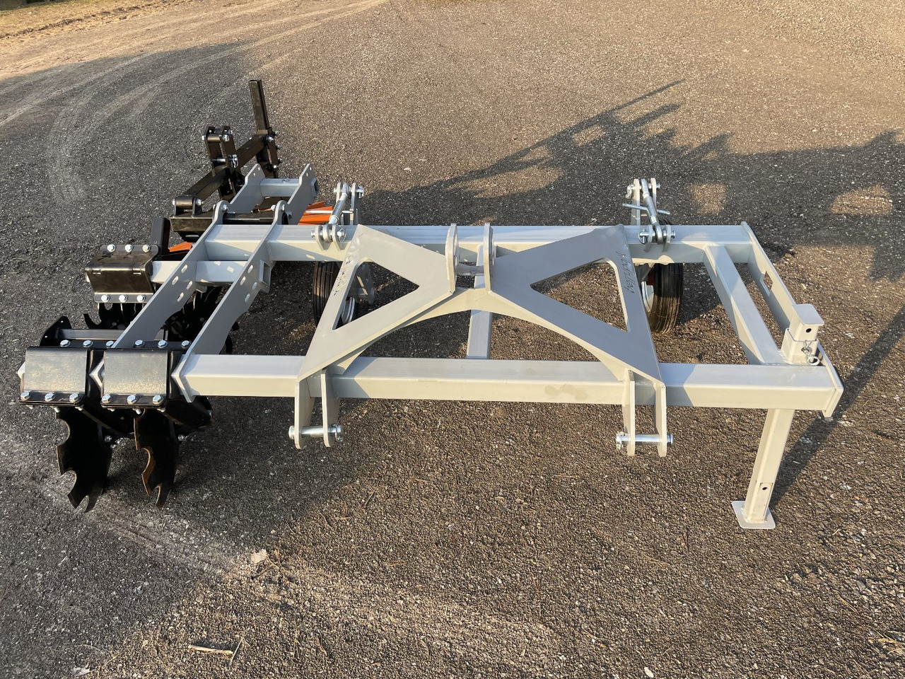 Berrypark Roll- und Fingerhacke / Orchard Weeder / Sarcleuse arboricole / Pielnik sadowniczy - Cultivador: foto 3 Berrypark Roll- und Fingerhacke / Orchard Weeder / Sarcleuse arboricole / Pielnik sadowniczy - Cultivador: foto 3