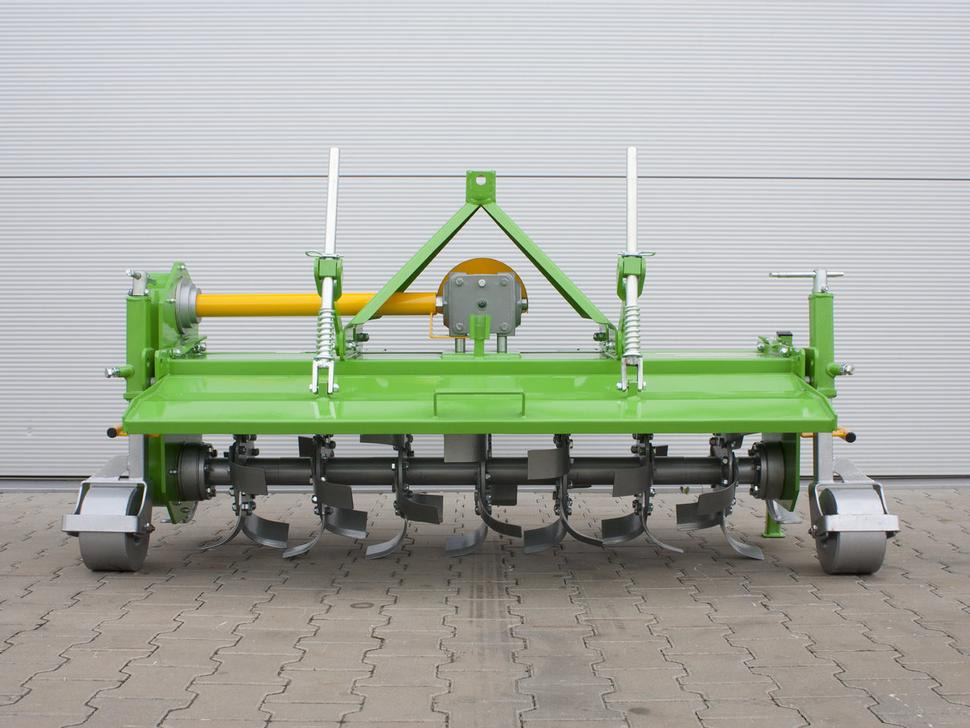 Bomet Bodenfräsen / Rotary tiller / Rotavator / Vangatrice / Rastrillo / Культиватор / Glebogryzarka 2 m - Fresa agrícola: foto 5 Bomet Bodenfräsen / Rotary tiller / Rotavator / Vangatrice / Rastrillo / Культиватор / Glebogryzarka 2 m - Fresa agrícola: foto 5