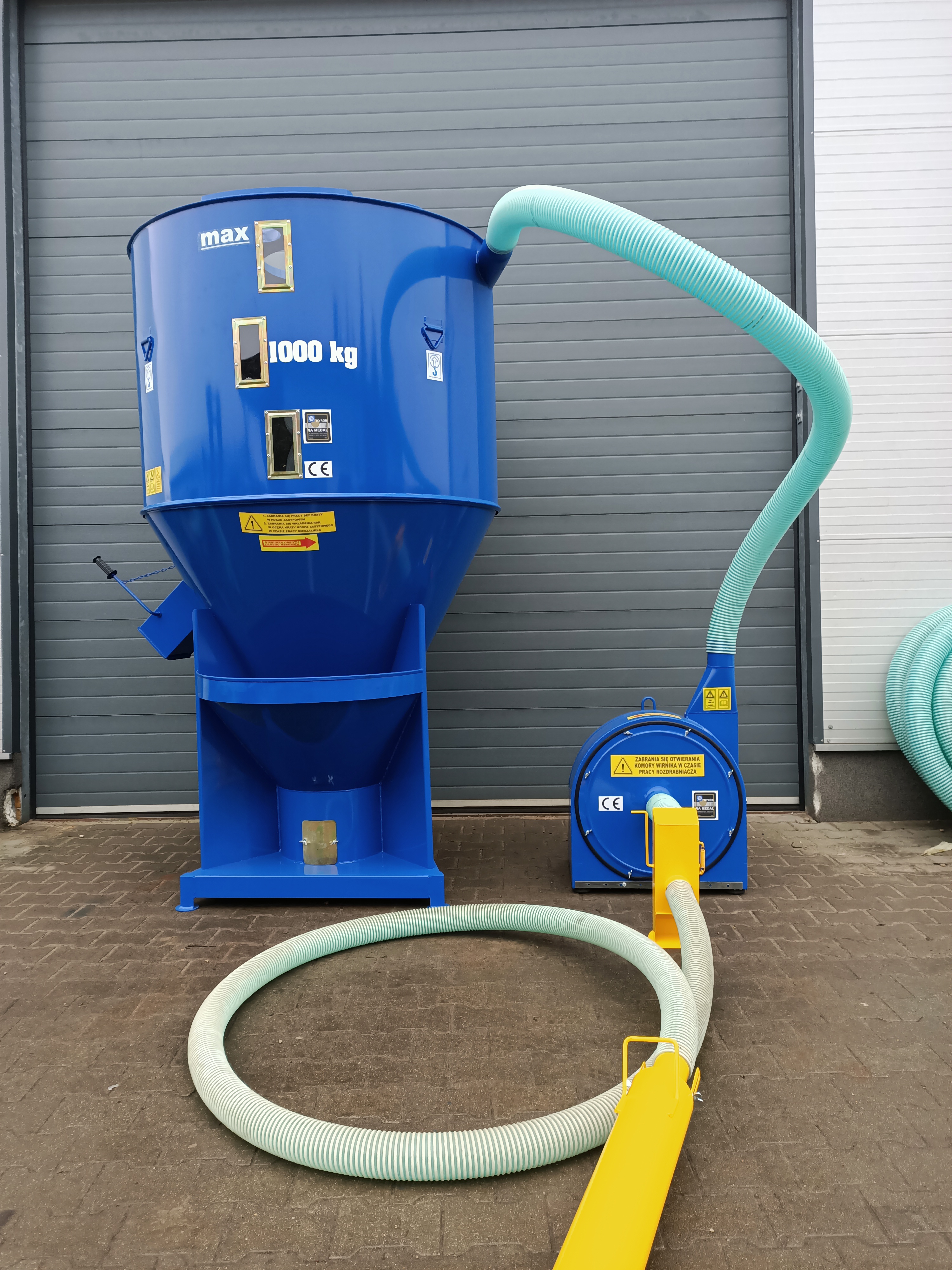 Equipamento de gado nuevo Dozamech Getreidemischanlage / Feed mixer / Melangeuse de fourrage / Miscelatore di mangime / Кормосмеситель / Mieszalnik H-033/2 1000 kg: foto 13