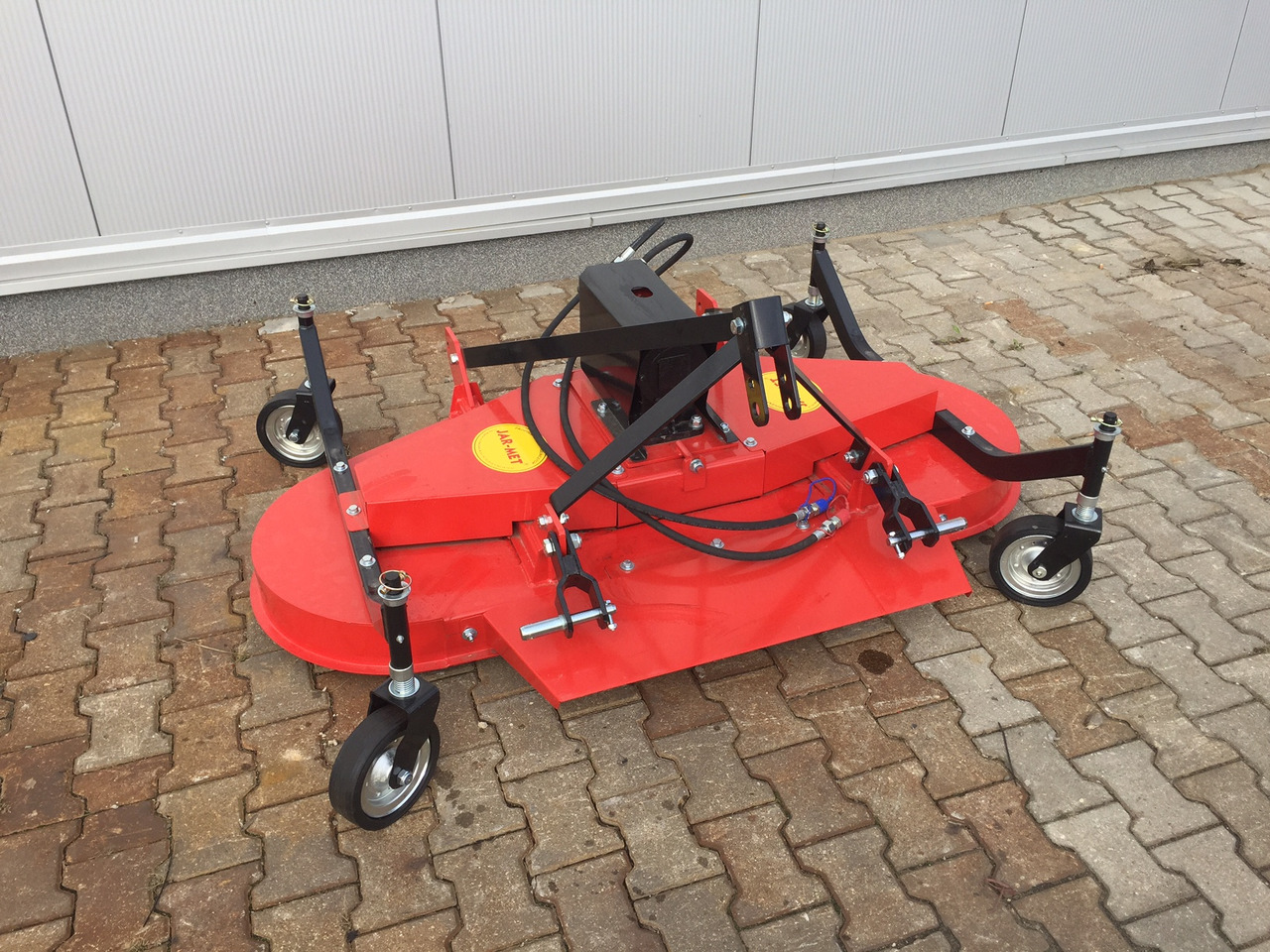 JAR-MET Orchard mower / Obstgartenmäher / Tondeuse verger / Kosiarka sadownicza 1,8 m - Gadanheira: foto 4 JAR-MET Orchard mower / Obstgartenmäher / Tondeuse verger / Kosiarka sadownicza 1,8 m - Gadanheira: foto 4