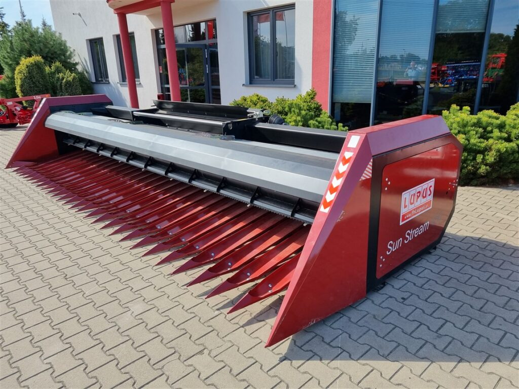 Lupus Sonnenblummenvorsatz / Sunflower harvester / Coupe à tournesol / Сosechadora / Macchina per la raccolta dei girasoli / Жатка для подсолнечника / Przystawka do słonecznika 6,5 m - Plataforma para colher girassol: foto 1 Lupus Sonnenblummenvorsatz / Sunflower harvester / Coupe à tournesol / Сosechadora / Macchina per la raccolta dei girasoli / Жатка для подсолнечника / Przystawka do słonecznika 6,5 m - Plataforma para colher girassol: foto 1