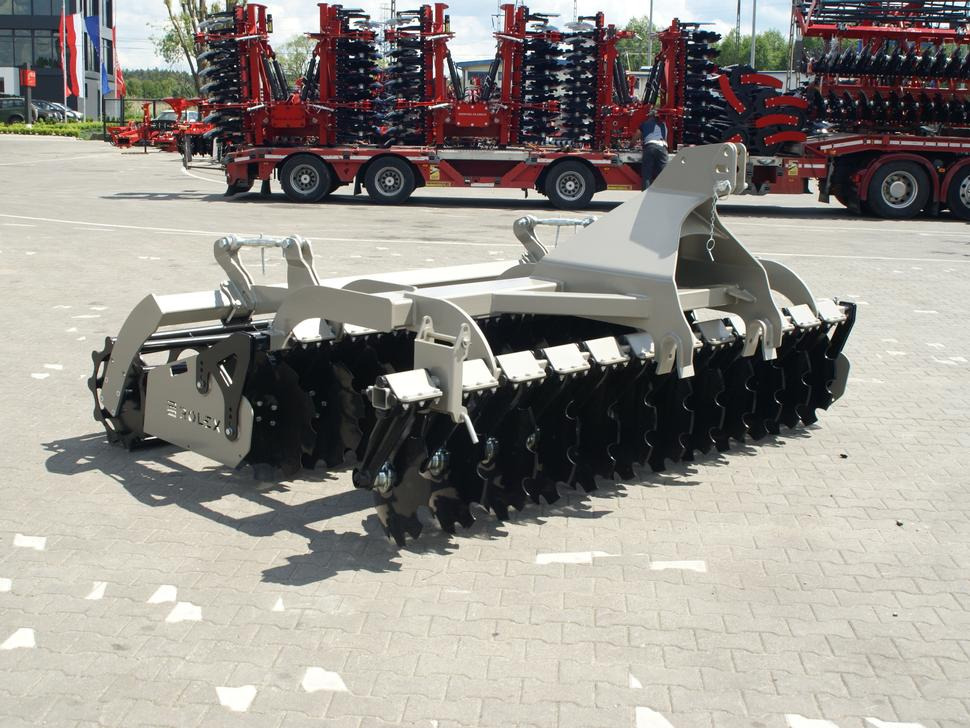 ROLEX Scheibenegge / Disc harrow / Dechaumeur à disques / Erpice a dischi / Дисковая борона / Brona talerzowa 3 m - Grades de discos: foto 5 ROLEX Scheibenegge / Disc harrow / Dechaumeur à disques / Erpice a dischi / Дисковая борона / Brona talerzowa 3 m - Grades de discos: foto 5