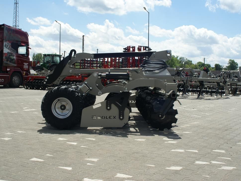 Grades de discos nuevo ROLEX Scheibenegge /  Disc harrow with hydropack and tire roller / Dechaumeur à disques / Erpice a dischi / Дисковая борона с гидропаком и колёсным катком / Agregat talerzowy uprawowy z hydropackiem i: foto 7