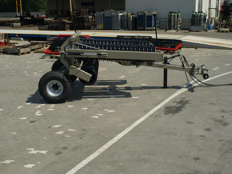 Rolex Ackerwalze / Sowing roller / Rouleau Cambridge / Attrezzi per rullatura / Rodillo / Посевной каток / Wał posiewny 6,3 m - Rolo agricola: foto 4 Rolex Ackerwalze / Sowing roller / Rouleau Cambridge / Attrezzi per rullatura / Rodillo / Посевной каток / Wał posiewny 6,3 m - Rolo agricola: foto 4