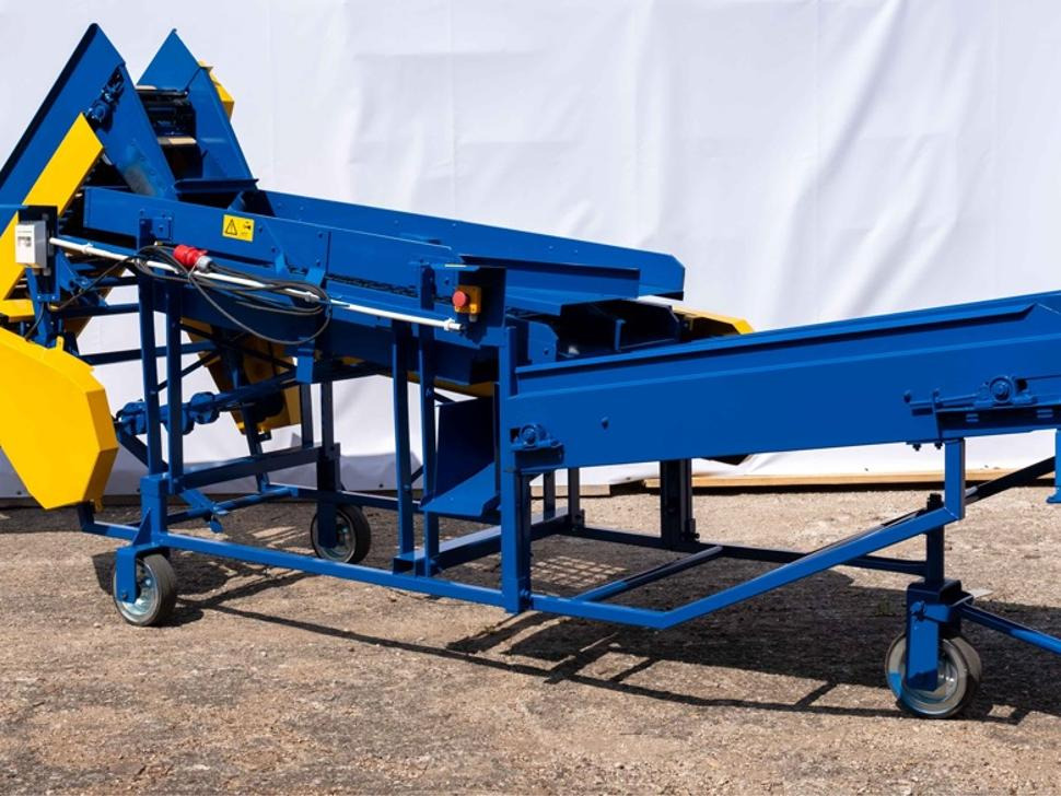 Rolmet Kartoffelsortierer / Potato sorting machine / Trieuse de pomme de terre / Selezionatrice per patate / Clasificador de patatas / Сортировщик картофеля / Sortownik do ziemniaków M614/1 - Máquina para batata: foto 1 Rolmet Kartoffelsortierer / Potato sorting machine / Trieuse de pomme de terre / Selezionatrice per patate / Clasificador de patatas / Сортировщик картофеля / Sortownik do ziemniaków M614/1 - Máquina para batata: foto 1