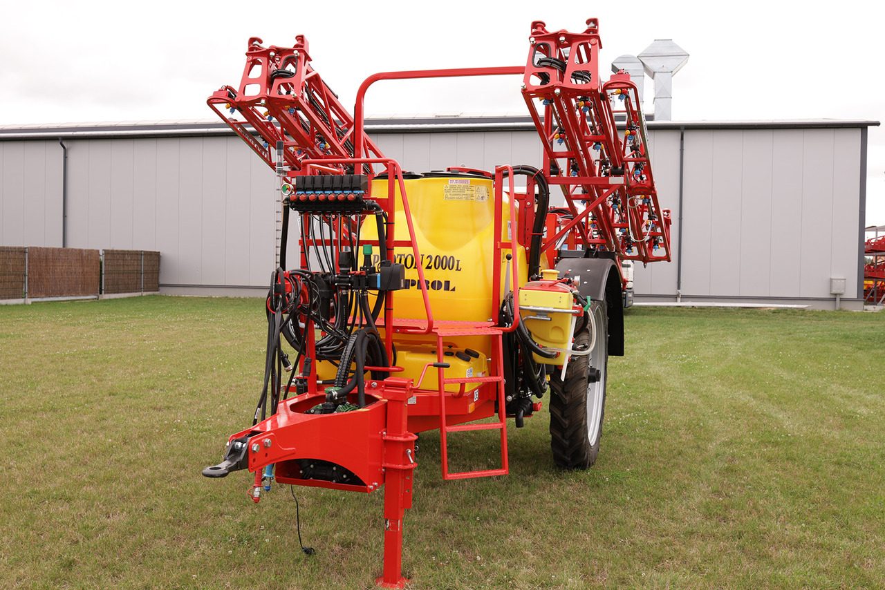 WOPROL Feldspritze / Sprayer / Pulvérisateur / Opryskiwacz 2000 L - Pulverizador de arrastar: foto 2 WOPROL Feldspritze / Sprayer / Pulvérisateur / Opryskiwacz 2000 L - Pulverizador de arrastar: foto 2