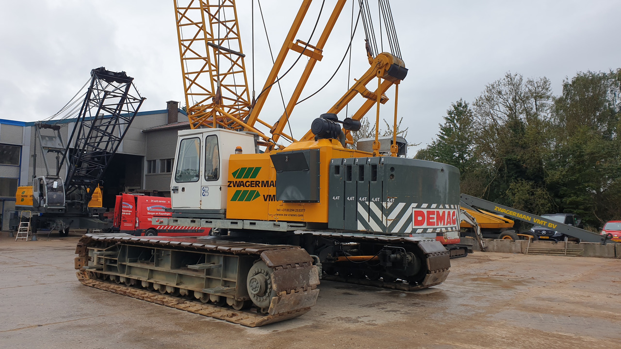 Demag CC-300 - Guindaste sobre esteiras: foto 1 Demag CC-300 - Guindaste sobre esteiras: foto 1