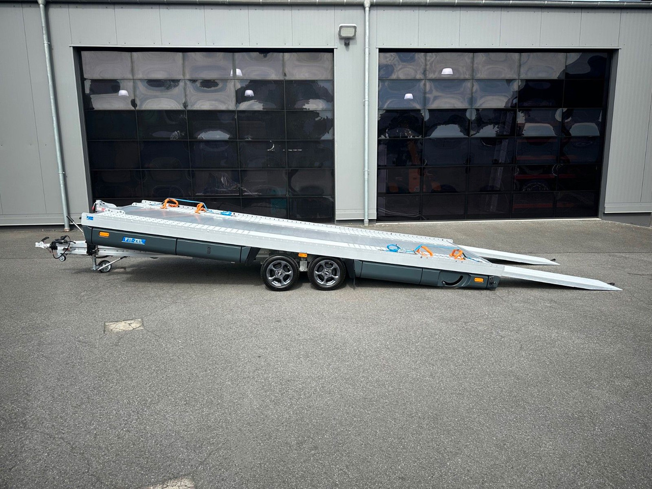 Fitzel MAXINO sv 35-22/55 ÜRV MESSEANHÄNGER, NEUWERTG. - Reboque transporte de veículos: foto 2 Fitzel MAXINO sv 35-22/55 ÜRV MESSEANHÄNGER, NEUWERTG. - Reboque transporte de veículos: foto 2