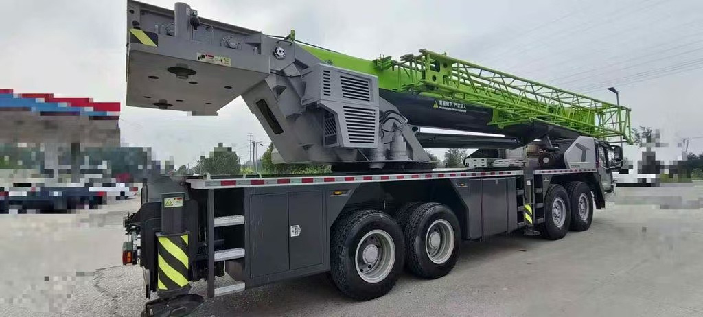 ZOOMLION 1000V5 - Guindaste móvel: foto 2 ZOOMLION 1000V5 - Guindaste móvel: foto 2