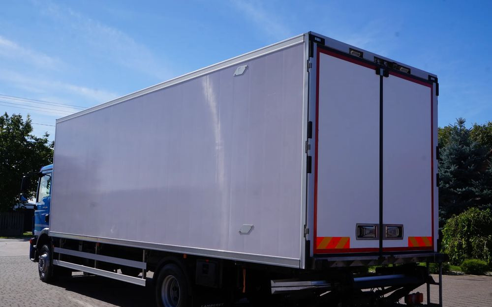 MAN TGM 15.250 EURO 6 CHŁODNIA LAMBERET ŁAD 7.300 KG NISKI PRZEBIEG - Caminhão frigorífico: foto 4 MAN TGM 15.250 EURO 6 CHŁODNIA LAMBERET ŁAD 7.300 KG NISKI PRZEBIEG - Caminhão frigorífico: foto 4