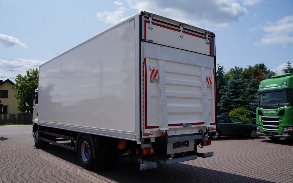 MAN TGM 18.250 / 18.290 EURO 6 KONTENER 19 PALET ŁAD. 9800 KG WINDA - Caminhão furgão: foto 3 MAN TGM 18.250 / 18.290 EURO 6 KONTENER 19 PALET ŁAD. 9800 KG WINDA - Caminhão furgão: foto 3