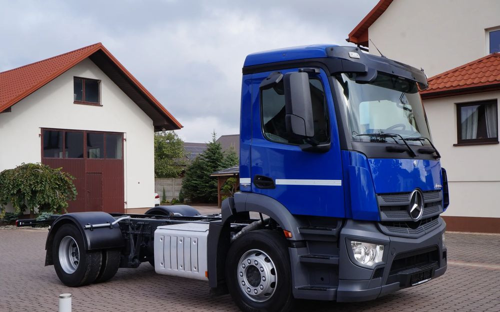 Mercedes-Benz ANTOS 1824 ACTROS EURO 6 RAMA DO ZABUDOWY ROZSTAW OSI 3.80M ANTOS 1830 1827 - Caminhão chassi: foto 3 Mercedes-Benz ANTOS 1824 ACTROS EURO 6 RAMA DO ZABUDOWY ROZSTAW OSI 3.80M ANTOS 1830 1827 - Caminhão chassi: foto 3