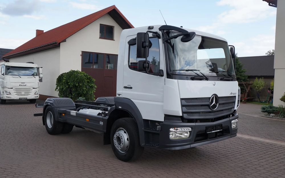 Mercedes-Benz ATEGO 1621 EURO 6 MANUAL RAMA DO ZABUDOWY 16.000 KG ATEGO 1623 1624 - Caminhão chassi: foto 3 Mercedes-Benz ATEGO 1621 EURO 6 MANUAL RAMA DO ZABUDOWY 16.000 KG ATEGO 1623 1624 - Caminhão chassi: foto 3