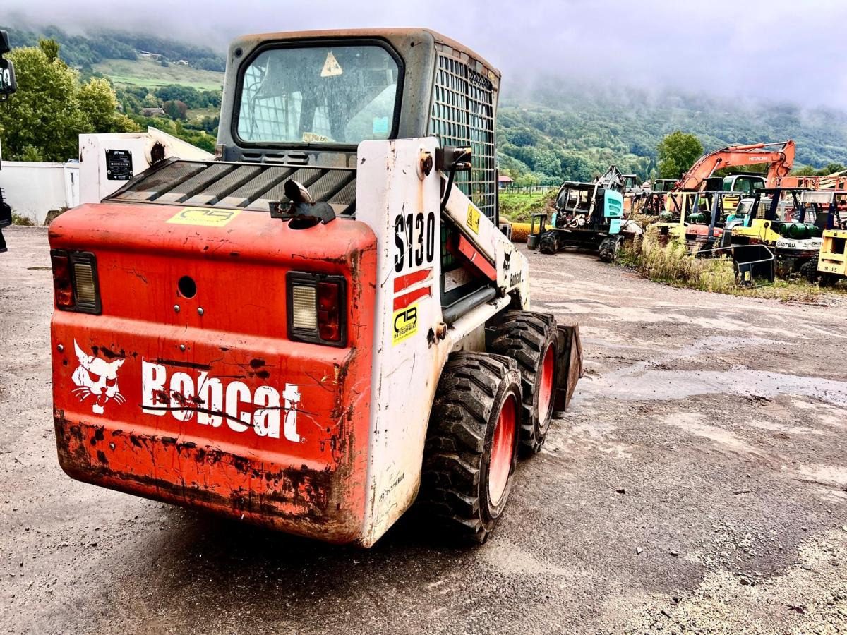 Bobcat S130 Chargeuse Compact - Mini carregadeira: foto 4 Bobcat S130 Chargeuse Compact - Mini carregadeira: foto 4