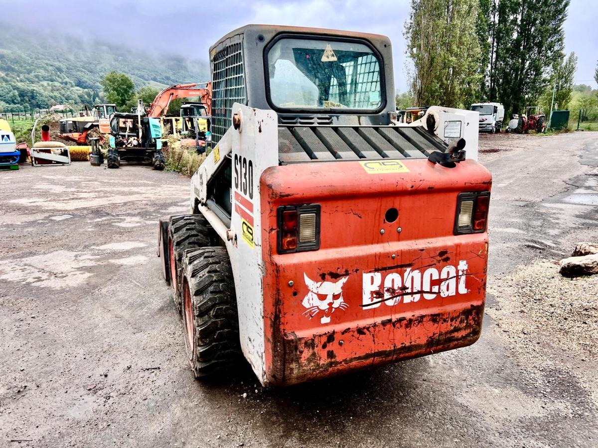 Bobcat S130 Chargeuse Compact - Mini carregadeira: foto 3 Bobcat S130 Chargeuse Compact - Mini carregadeira: foto 3