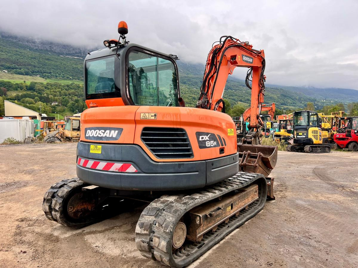 Doosan DX80R PELLE A CHENILLES 8,5T - Escavadora de rastos: foto 5 Doosan DX80R PELLE A CHENILLES 8,5T - Escavadora de rastos: foto 5