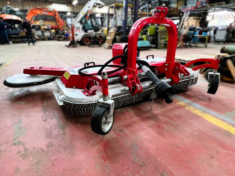 Giemme FMU180 Tondeuse portée attache 3 points pour tracteur - Triturador de martelos: foto 4 Giemme FMU180 Tondeuse portée attache 3 points pour tracteur - Triturador de martelos: foto 4