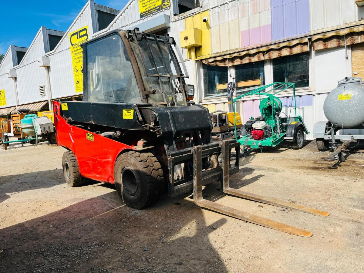 JCB Chariot télescopique à gaz 20D TELETRUCK - Empilhadeira a gás: foto 1 JCB Chariot télescopique à gaz 20D TELETRUCK - Empilhadeira a gás: foto 1