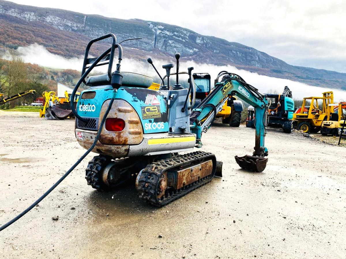 KOBELCO Mini pelle électrique SK007 - Mini escavadeira: foto 4 KOBELCO Mini pelle électrique SK007 - Mini escavadeira: foto 4