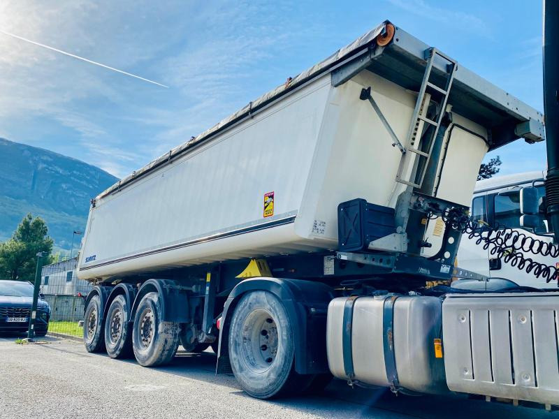 SCHMITZ CARGOBULL SGFS3 REMORQUE SEMI BENNE (3 Essieux) - Semireboque basculante: foto 1 SCHMITZ CARGOBULL SGFS3 REMORQUE SEMI BENNE (3 Essieux) - Semireboque basculante: foto 1