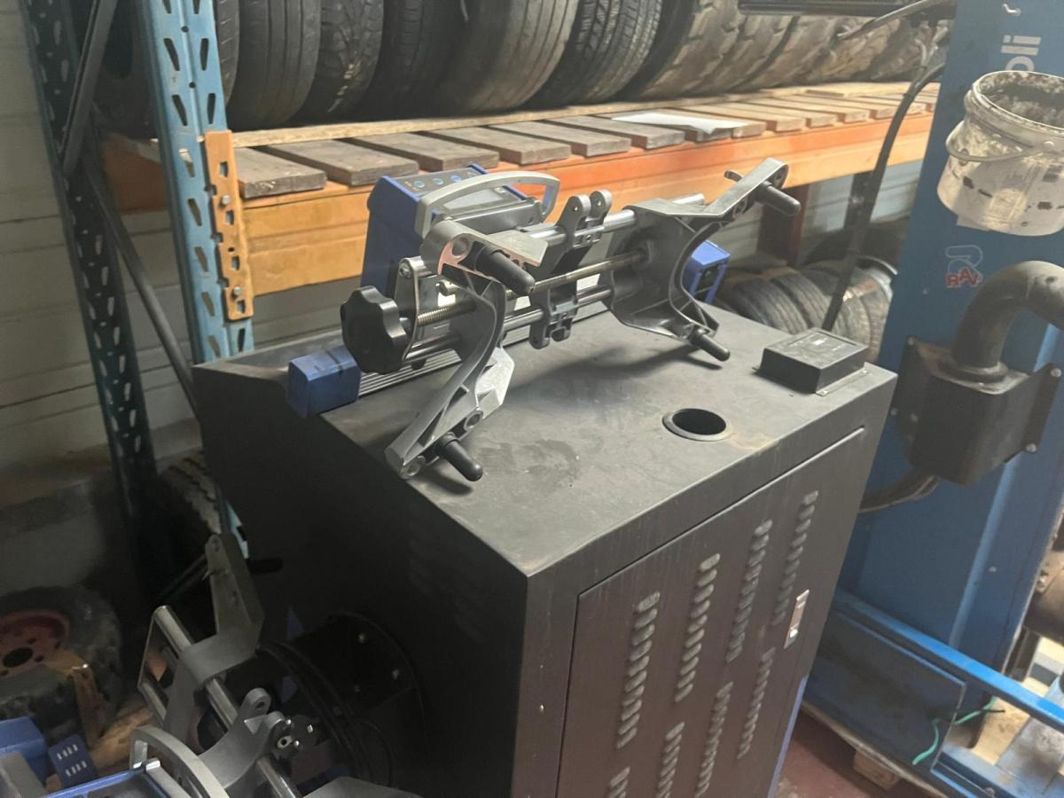 TWIN BUSCH TW115 Banc de géométrie - Equipamento para oficina: foto 5 TWIN BUSCH TW115 Banc de géométrie - Equipamento para oficina: foto 5