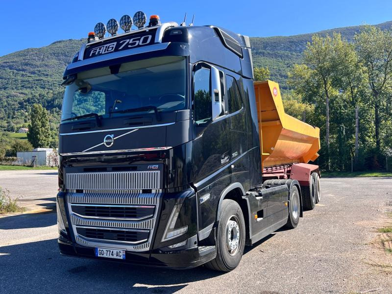 Volvo FH16 750cv 4x2 Cabine Glob Hydraulique - Tractor: foto 1 Volvo FH16 750cv 4x2 Cabine Glob Hydraulique - Tractor: foto 1