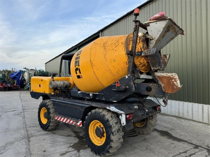 Dieci LH 683 Concrete Mixer - Caminhão articulado: foto 2 Dieci LH 683 Concrete Mixer - Caminhão articulado: foto 2