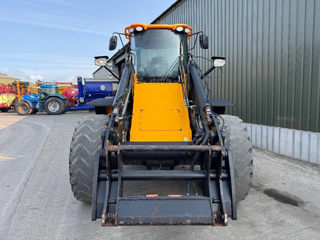 JCB 437 HT Agri - Carregadeira articulada: foto 5 JCB 437 HT Agri - Carregadeira articulada: foto 5