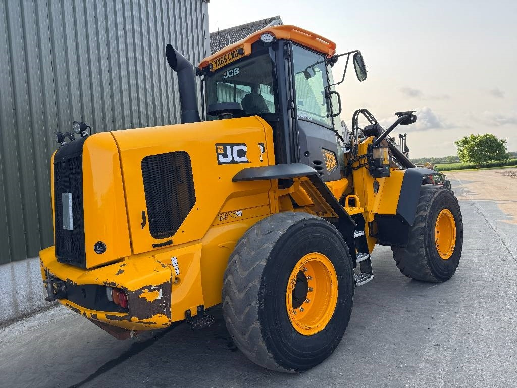 JCB 437 HT Agri - Carregadeira articulada: foto 2 JCB 437 HT Agri - Carregadeira articulada: foto 2