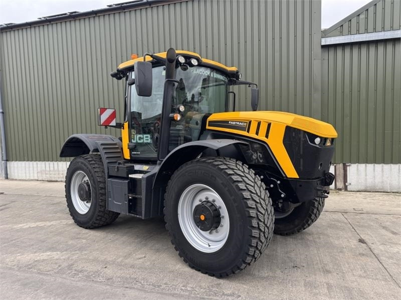JCB JCB Fastrac 4220 **8000 Hour Warranty** - Trator: foto 1 JCB JCB Fastrac 4220 **8000 Hour Warranty** - Trator: foto 1