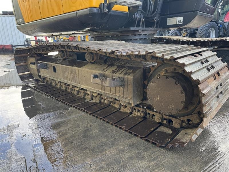 Caminhão articulado JCB JS 131 LC+ Excavator: foto 12 Caminhão articulado JCB JS 131 LC+ Excavator: foto 12