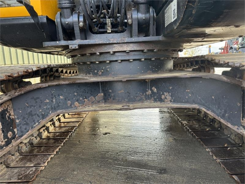 Caminhão articulado JCB JS 131 LC+ Excavator: foto 11 Caminhão articulado JCB JS 131 LC+ Excavator: foto 11