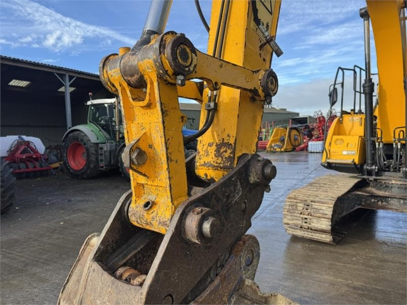 Caminhão articulado JCB JS 131 LC+ Excavator: foto 20 Caminhão articulado JCB JS 131 LC+ Excavator: foto 20