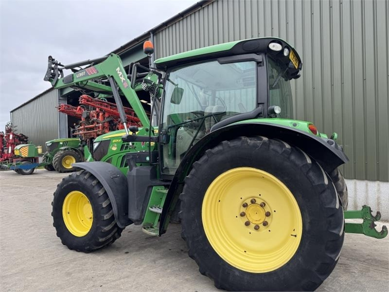 John Deere 6125R c/w MX u307 Loader - Trator: foto 2 John Deere 6125R c/w MX u307 Loader - Trator: foto 2