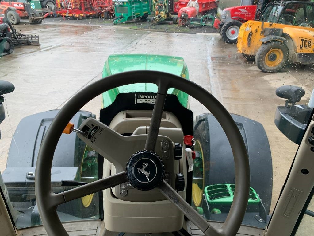 Trator John Deere 7230 R: foto 9