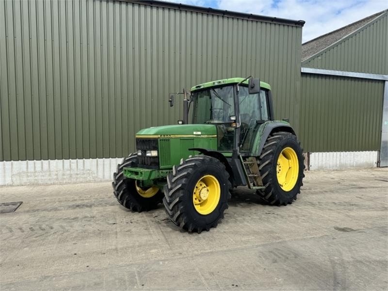John Deere John Deere 6800 Tractor - Trator: foto 1 John Deere John Deere 6800 Tractor - Trator: foto 1