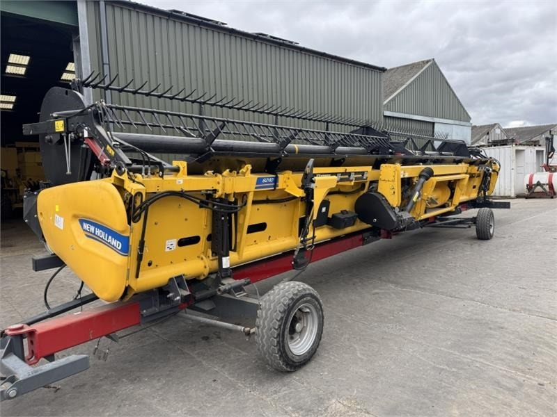 New Holland 8Z40 Draper Header - Equipamento para colheitadeira: foto 4 New Holland 8Z40 Draper Header - Equipamento para colheitadeira: foto 4