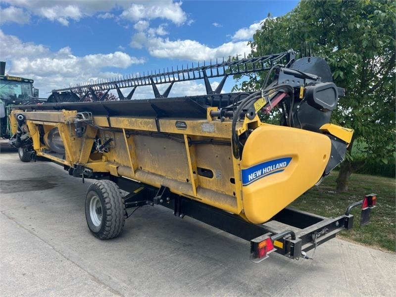 New Holland DXRN 30 Draper Header - Equipamento para colheitadeira: foto 4 New Holland DXRN 30 Draper Header - Equipamento para colheitadeira: foto 4